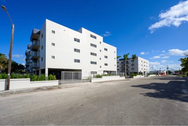 Photo - Prestige Biscayne
