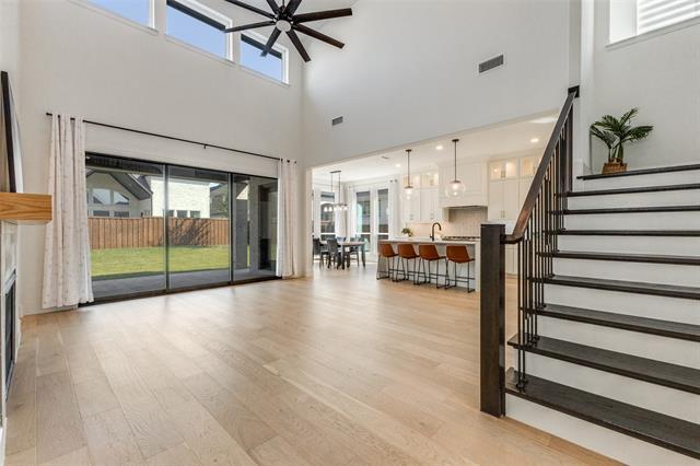 Photo - 2500 Whitewood Dr