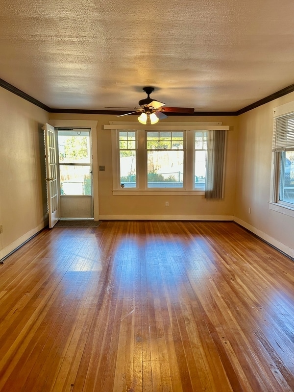 Photo - 117 E Empire St