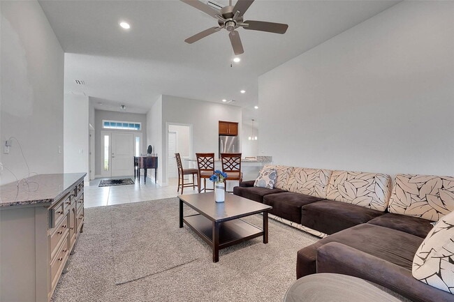 Photo - 8600 Merano Ave