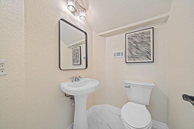 Photo - 14511 Middle Bluff Trail