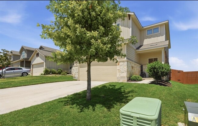 632 Pepperbark Loop