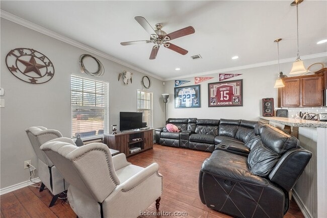 Photo - 114 Lynn Dr