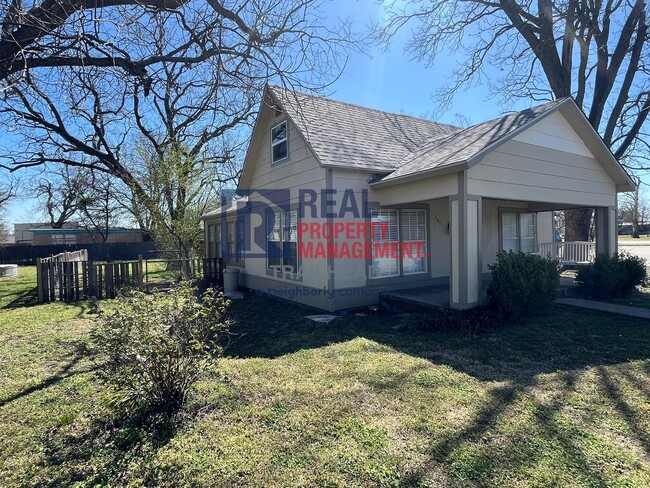 Photo - Charming 2-Bedroom Home for Rent in Tolar, TX!