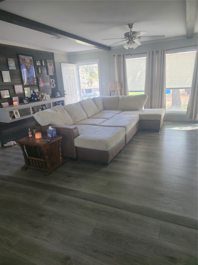 Photo - 10211 FM 1458 Rd