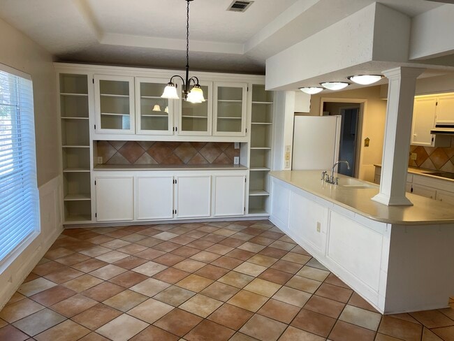 Photo - 870 Fenway Park