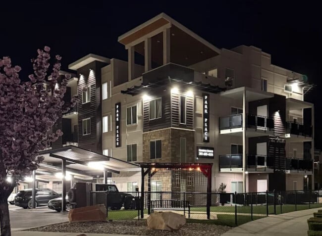 Building Photo - Park Place Living