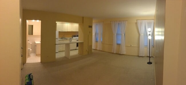 Photo - BEAUTIFUL STUDIOAPARMENT IN BURNHAM PLAZA WITH 1.0 BATH Unit 312