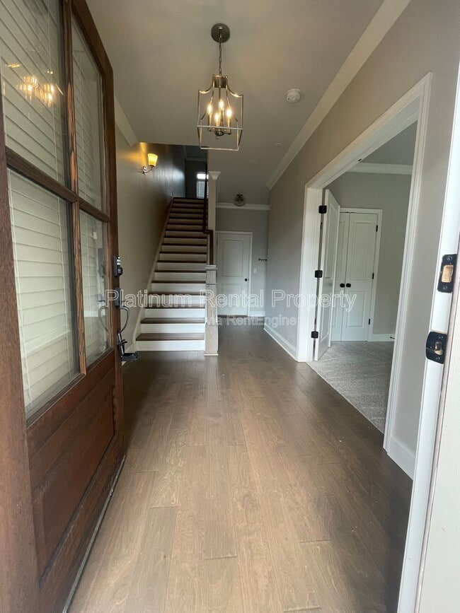 Photo - 1236 Stone Castle Cir