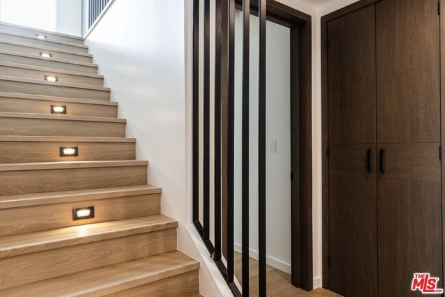 Photo - 843 Mariposa Ave Unidad 1