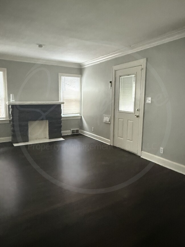 Photo - 5410 Euclid Ave E