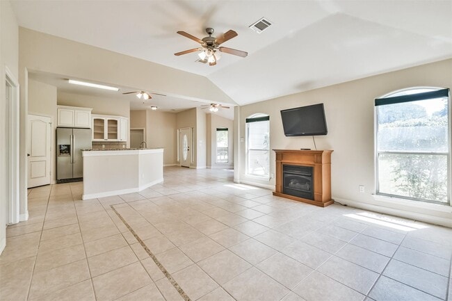 Building Photo - 6211 FM1374 Rental