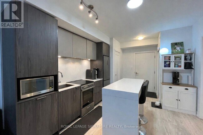 Photo - 70 Annie Craig Dr Unit 303