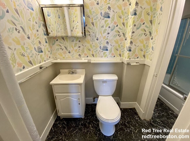 Photo - 649 Washington St Unidad 2