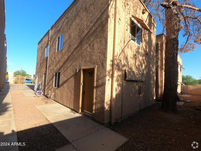 Building Photo - 6302 N 64th Dr Unit 14 Rental