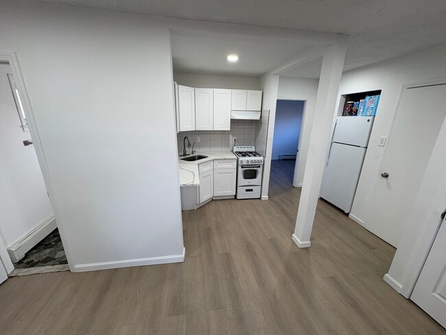 Photo - 5494 Express Dr S Unit 1