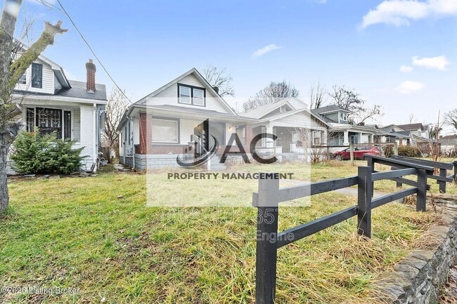 Photo - 1456 Beech St