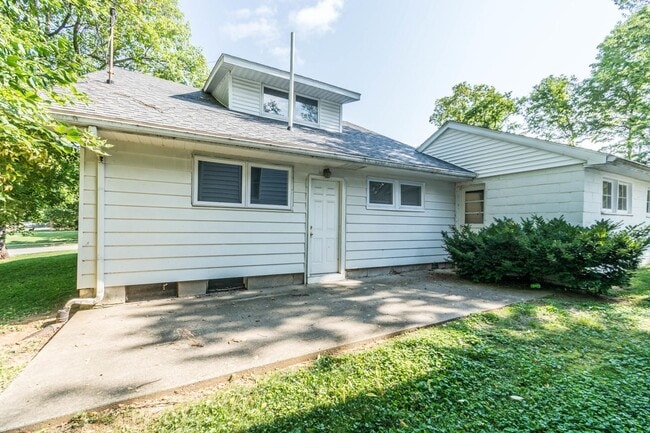 Photo - 804 E 11th St