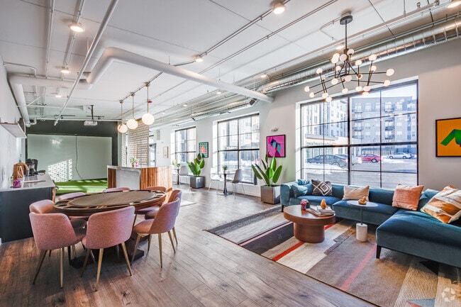 Golf simulator lounge