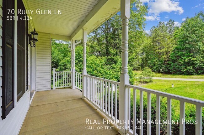 Photo - 70 Ruby Glen Ln