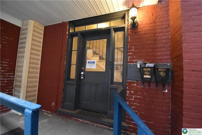 Photo - 65 N 4th St