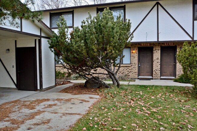 Photo - 2 bedroom 1.5 bath with a carport & backyard