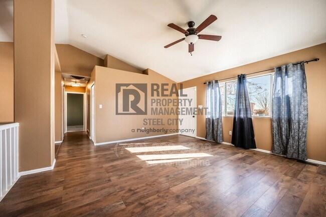 Photo - 4645 Ridge Dr