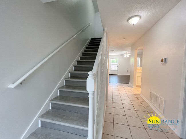 Photo - Spacious 2 Bedroom Townhouse near Hurlburt Field AFB!