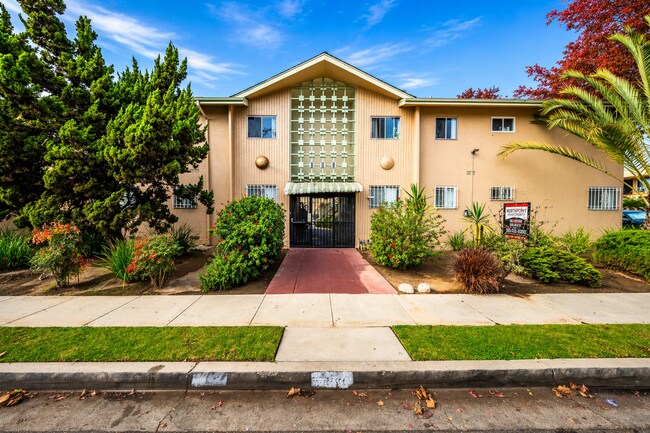 Building Photo - 803 Java Ave Inglewood, CA 90301