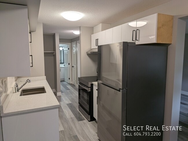 Photo - 46117 Gore Ave Unit 4