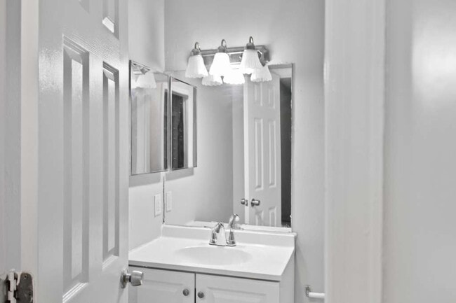 Photo - 1150 Rankin St Unit L3