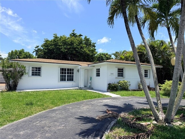 Building Photo - 1525 SW 76th Ct