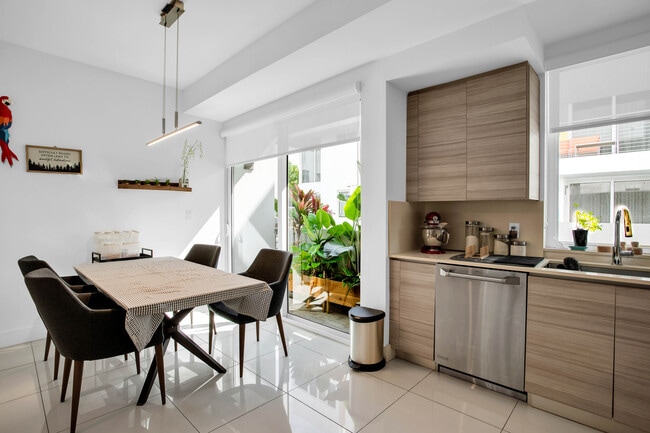 Photo - 87 N Shore Dr