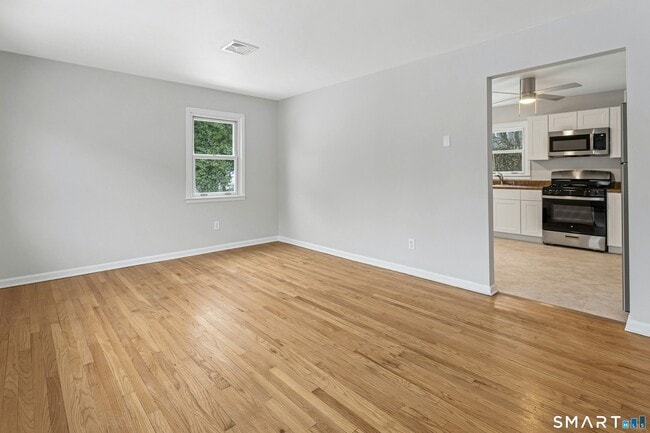 Photo - 85 Burwood Ave Unit Back