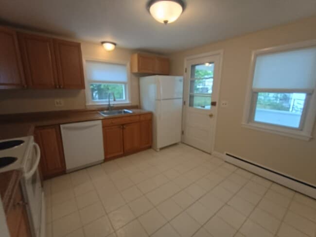 Photo - 459 Appleton St