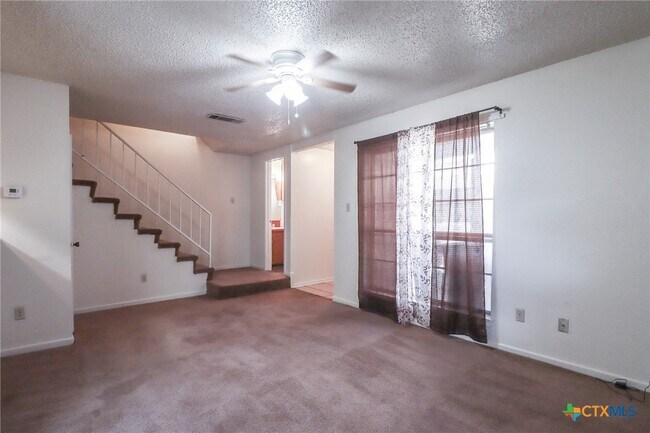 Photo - 1105 Covey Ln