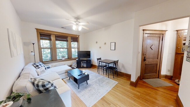 Photo - 3610 N Bosworth Ave
