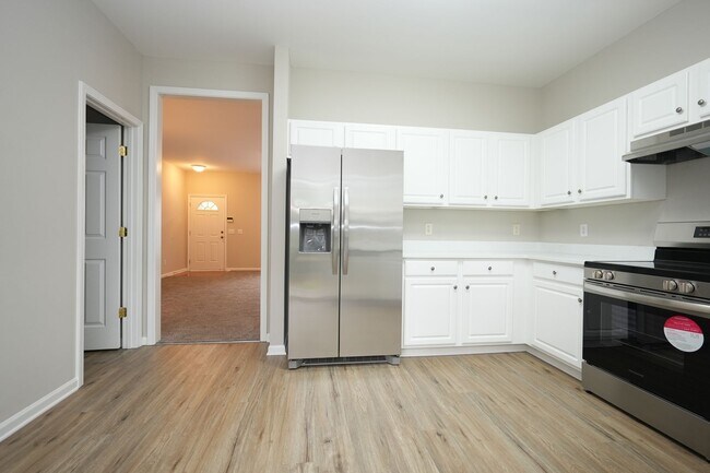 Photo - 8065 Stoneham Ct