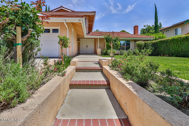 Photo - 19051 Los Alimos St