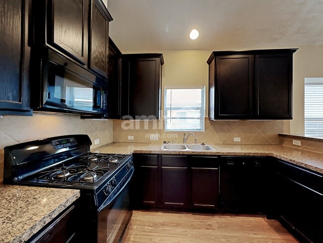 Photo - 28914 Hidden Lake Ct