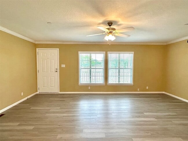 831 Country Club Rd