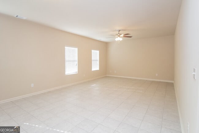 Photo - 355 Sunflower Ln