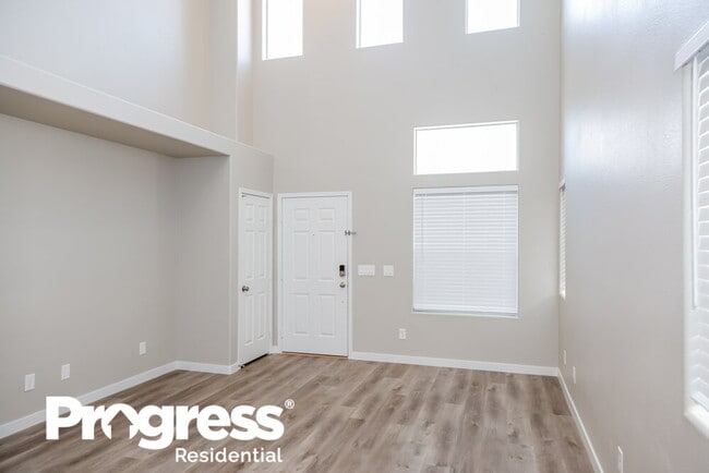 Photo - 7875 Windhamridge Dr