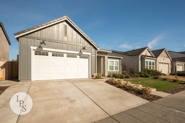 Photo - Madera Riverstone Home, 3BR/2BA, SOLAR, Community Pool, New Elementary School in Community!