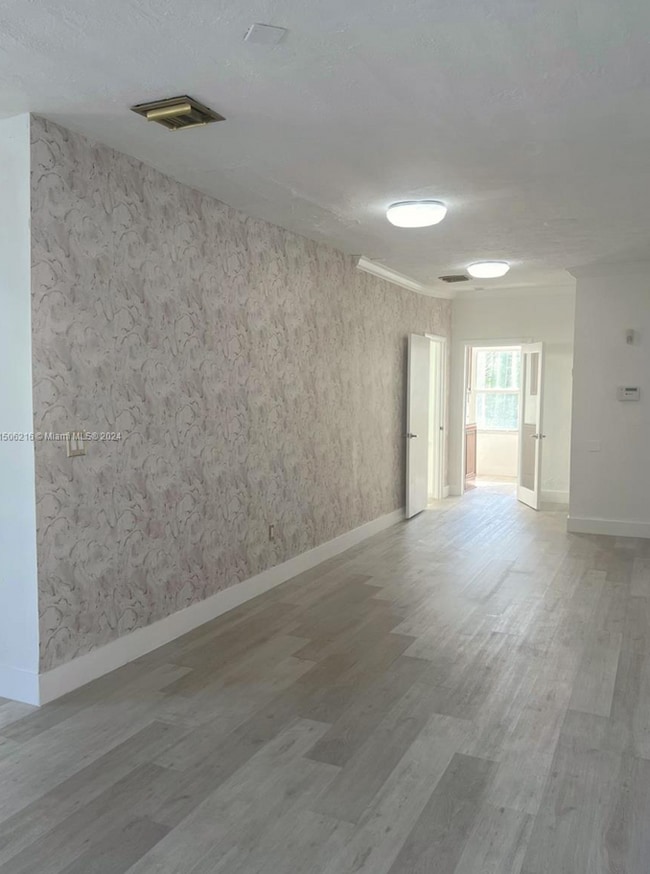 421 Washington Ave Unit 203