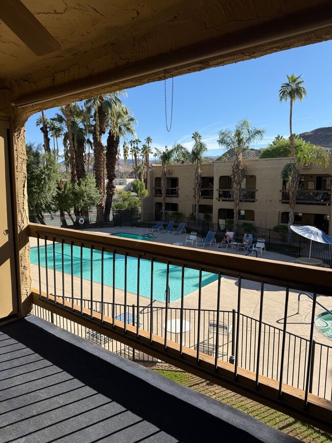 Building Photo - 5300 E Waverly Dr Unit J14