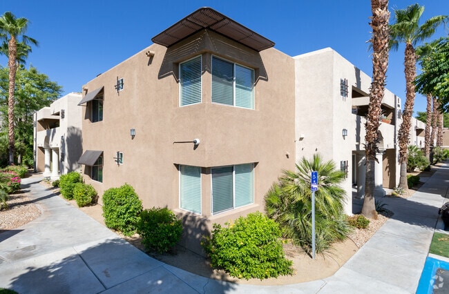 Villa Boutique Apartment Homes