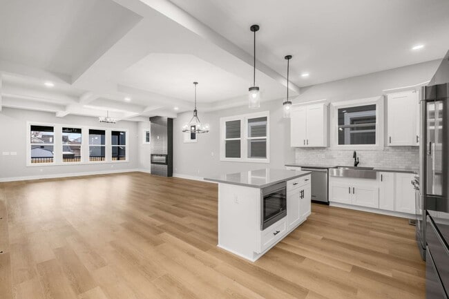 Building Photo - 2015 9th Ave N Rental
