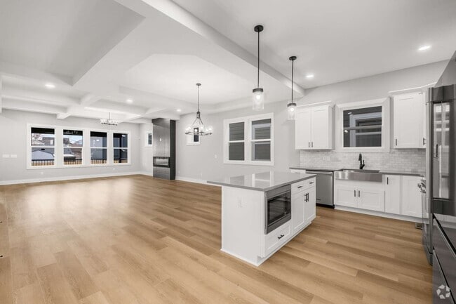 Building Photo - 2015 9th Ave N Rental