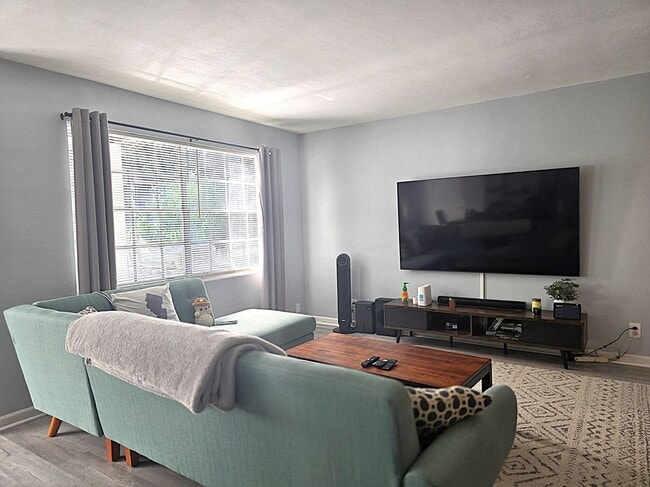 Photo - 3437 Lenczyk Dr W